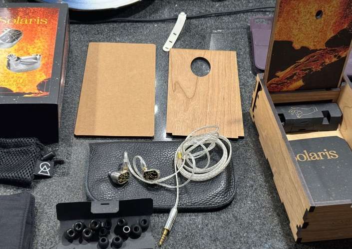 Campfire Audio Solaris Stellar Horizon