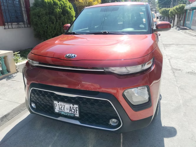 Se vende bonita kia soul 2020
