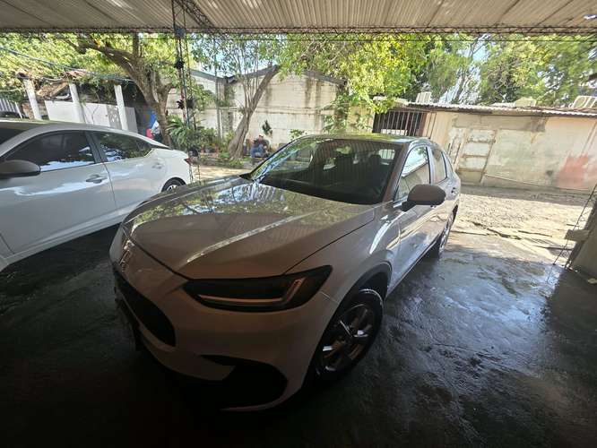 HONDA HR-V 2025 • MOTOR 2.0 27mil millas
