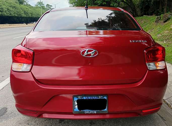 HYUNDAI VERNA 2022 DE AGENCIA  - Imagen 4