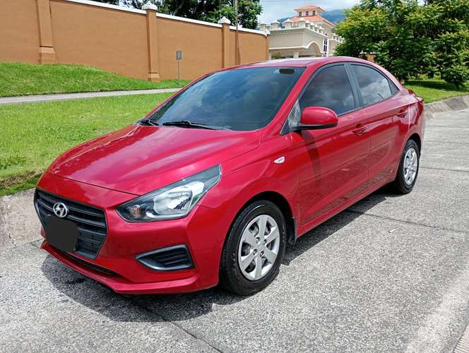 HYUNDAI VERNA 2022 DE AGENCIA  - Imagen 2