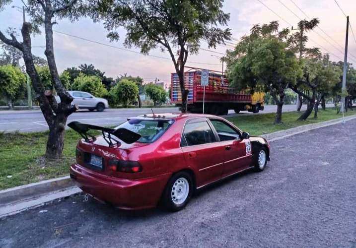 Bonito honda civic 