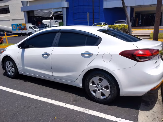 Kia forte 2018 automático sistema eco mantenimiento al dia versión lujo 