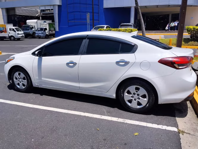 Kia forte 2018 automático sistema eco mantenimiento al dia versión lujo 