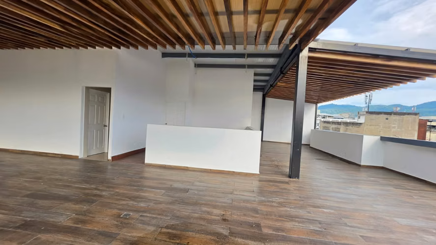 Local y rooftop en alquiler para franquicias alimenticias, Centro Histórico San Salvador - Imagen 5