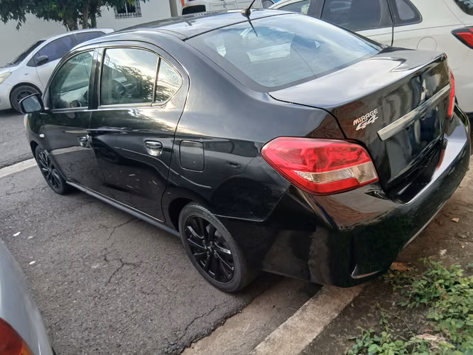Mitsubishi mirage g4 2020 SE limited edition 