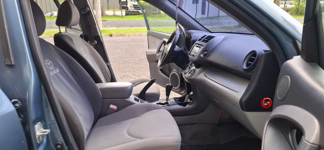 TOYOTA RAV4 DE AGENCIA 4X4 AUTOMÁTICA ATF ¡IMPECABLE! 