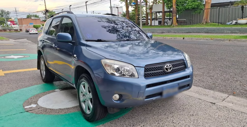 TOYOTA RAV4 DE AGENCIA 4X4 AUTOMÁTICA ATF ¡IMPECABLE! 
