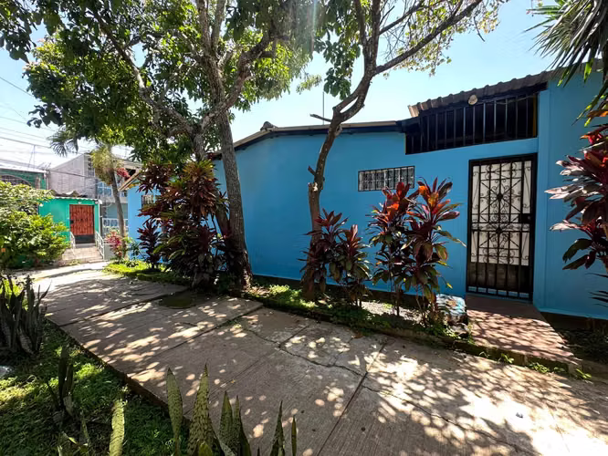 Venta de casa en Santa Tecla Colonia Quezaltepeque