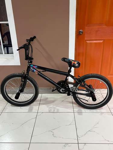 Vendo Bicicleta estilo Bmx 