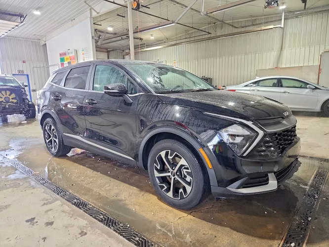 KIA SPORTAGE EX 2023