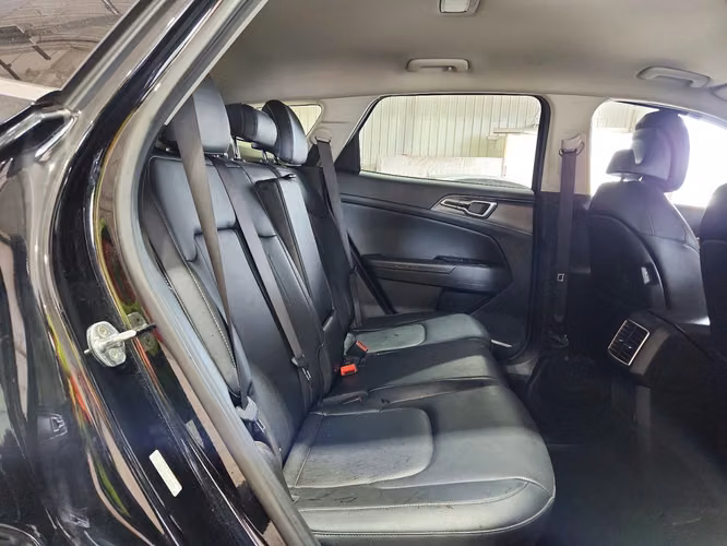 KIA SPORTAGE EX 2023