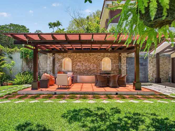Casa en Venta en Santa Tecla - Imagen 2