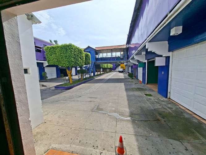 VENTA MOTEL ZONA UNICAES SANTA ANA - Imagen 12