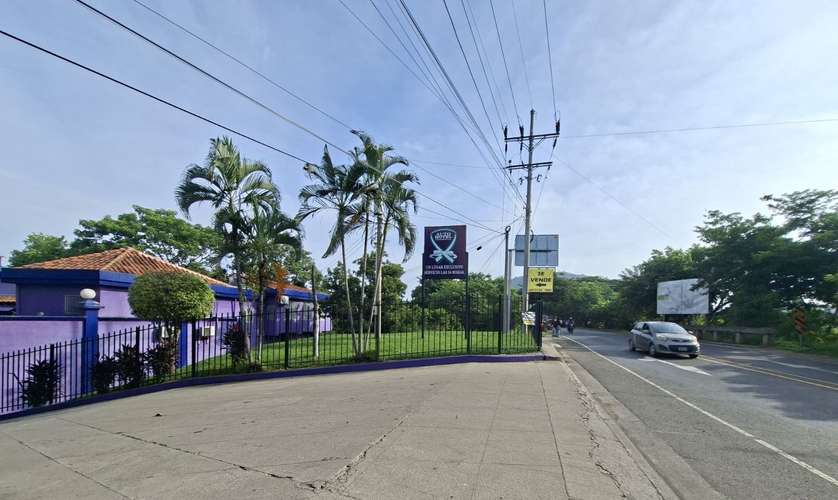 VENTA MOTEL ZONA UNICAES SANTA ANA