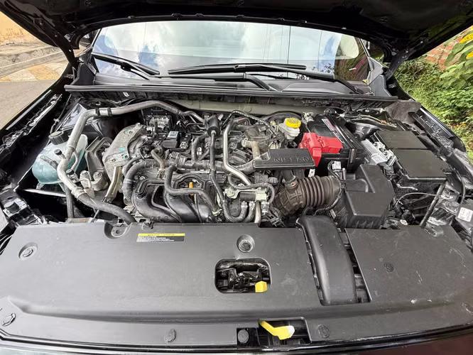 Vendo Nissan Sentra 2025, 11 mil millas