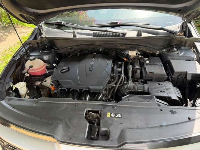 Vendo Kia Sportage 2024 pocas millas, bolsas frontales todas buenas