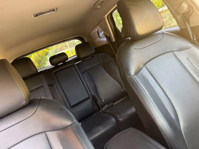 Vendo Kia Sportage 2024 pocas millas, bolsas frontales todas buenas - Imagen 8