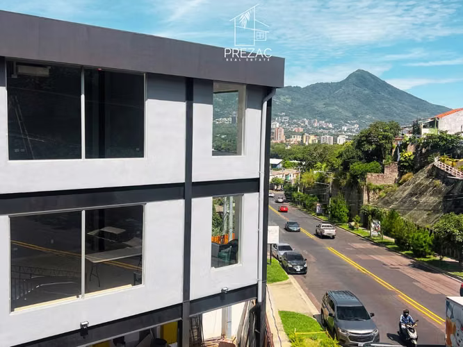 Locales comerciales en alquiler en Plaza Quetzalcóatl, Antiguo Cuscatlán: ¡inicia tu negocio desde $1,000! - Imagen 8