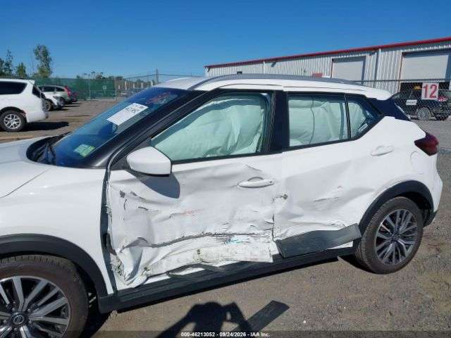 NISSAN KICKS SV 2021