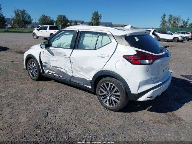 NISSAN KICKS SV 2021