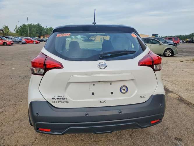 NISSAN KICKS SV 2020 - Imagen 8