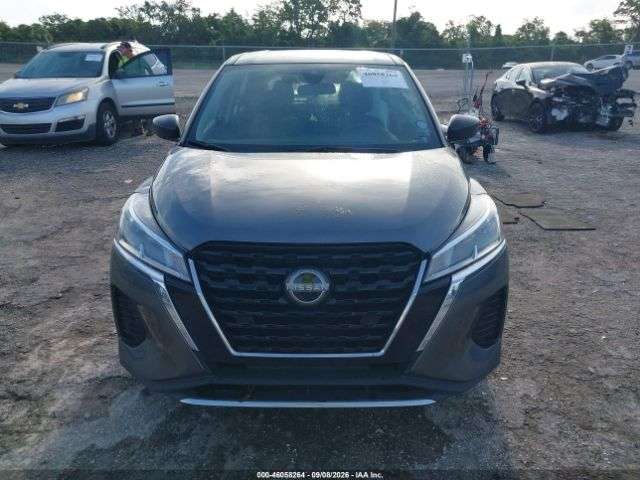 NISSAN KICKS S 2024 - Imagen 14