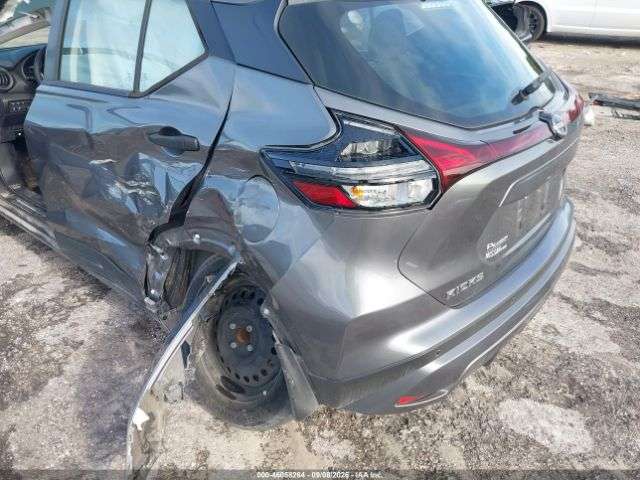 NISSAN KICKS S 2024 - Imagen 9