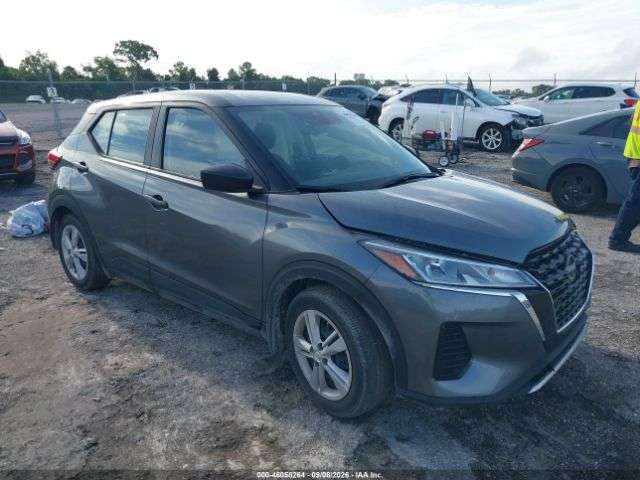 NISSAN KICKS S 2024 - Imagen 4