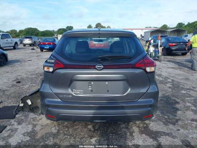 NISSAN KICKS S 2024 - Imagen 3
