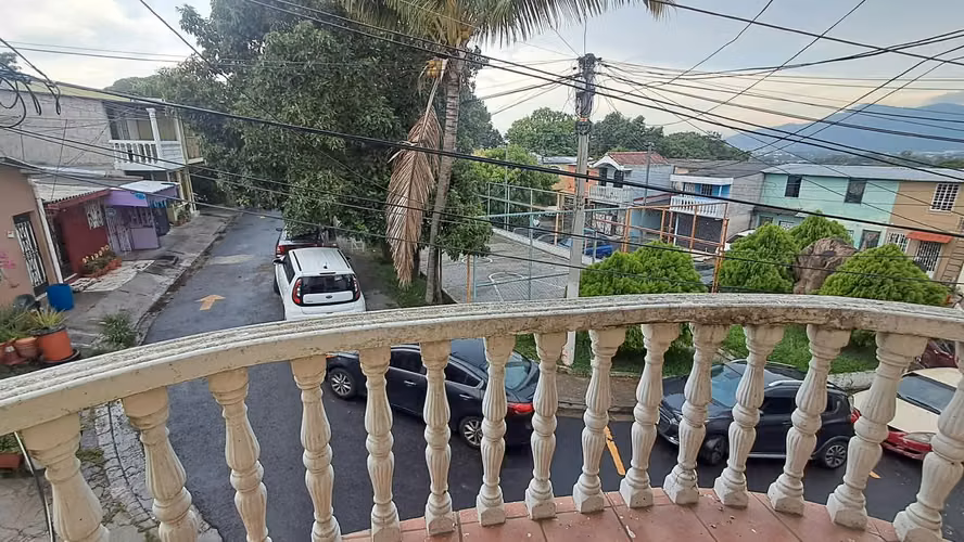 Venta de Casa 2 niveles en Condominio VIlla Carmela, Calle el Progreso, Mejicanos, SS - Imagen 3