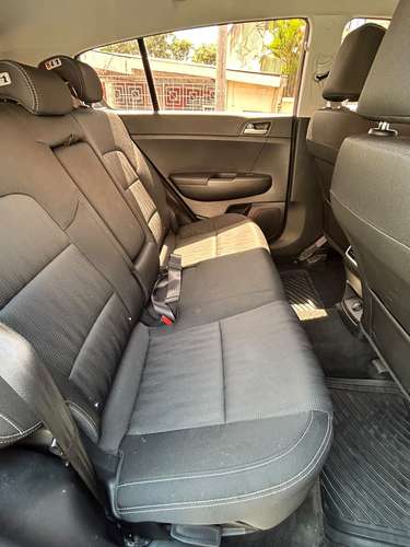Se vende Kia Sportage año 2018 - Imagen 5