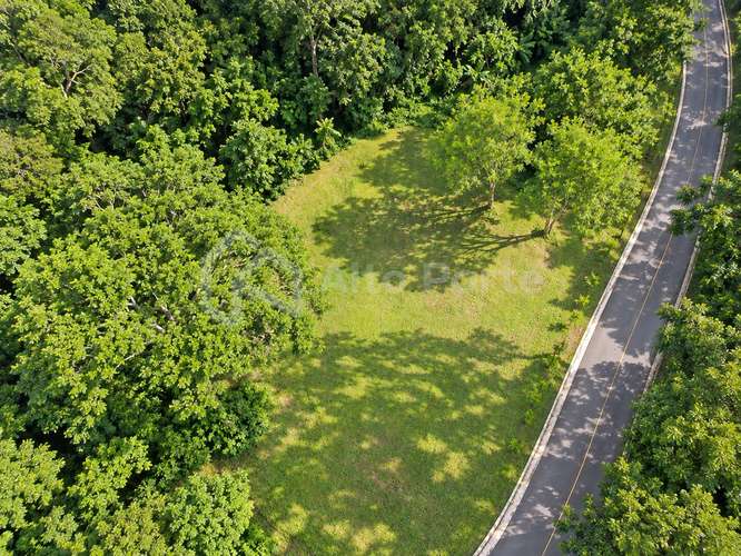 Venta de terreno en Santa Tecla