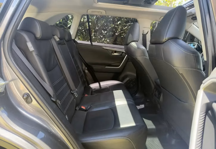 Tengo en venta toyota rav4 limited awd 2020  - Imagen 5