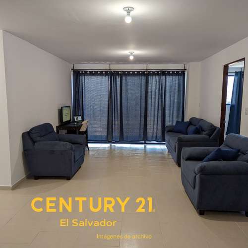 Se alquila apartamento de 3 dormitorios y en último nivel, en Colonia San Francisco, San Salvador