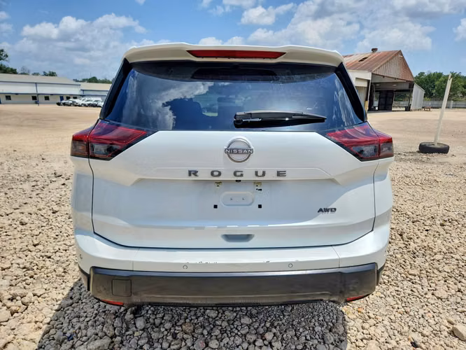 nissan rogue turbo 1.5 4X4