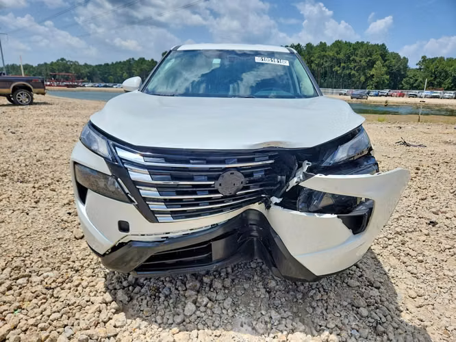 nissan rogue turbo 1.5 4X4