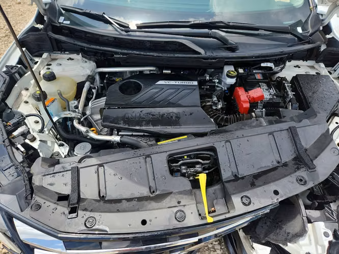 nissan rogue turbo 1.5 4X4