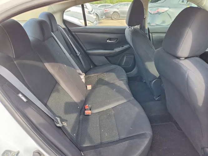 nissan sentra 2020