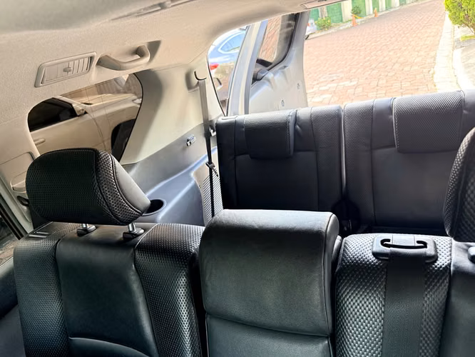 TOYOTA LAND CRUISER PRADO TX 2011 — 4x4