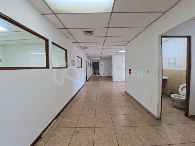 Alquiler de bodega en Merliot – Zona Industrial