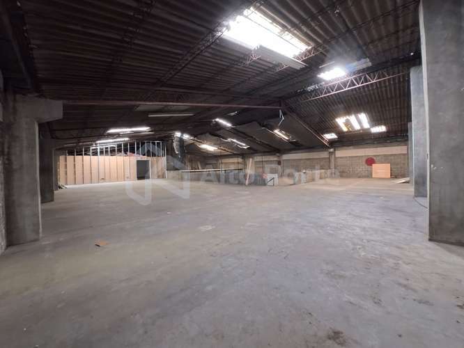 Alquiler de bodega en Merliot – Zona Industrial