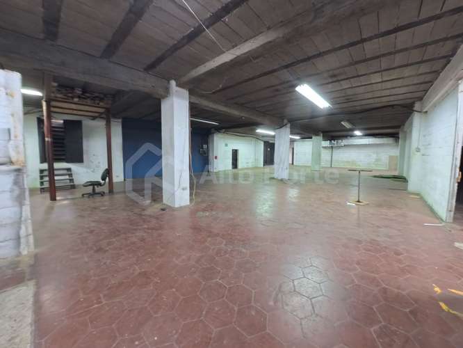 Alquiler de bodega en Merliot – Zona Industrial