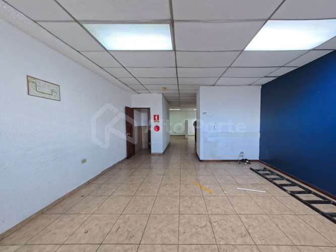 Alquiler de bodega en Merliot – Zona Industrial
