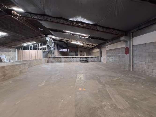 Alquiler de bodega en Merliot – Zona Industrial