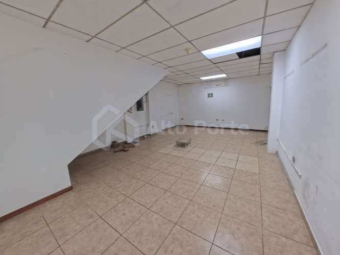 Alquiler de bodega en Merliot – Zona Industrial