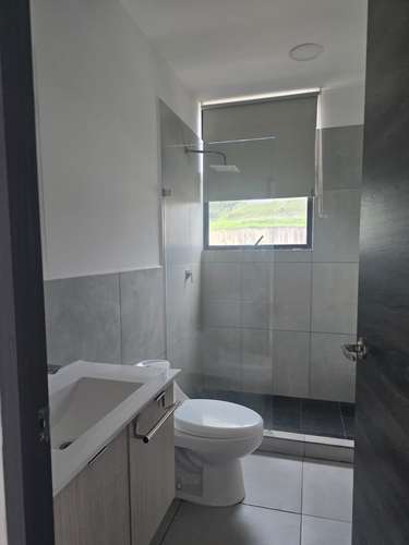 Apartamento de lujo en Park Tower | Alquiler $1,500 Vacío o $1,800 Amueblado - Imagen 5