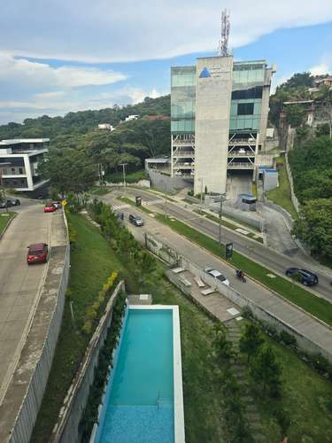 Apartamento de lujo en Park Tower | Alquiler $1,500 Vacío o $1,800 Amueblado