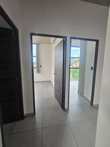Apartamento de lujo en Park Tower | Alquiler $1,500 Vacío o $1,800 Amueblado - Imagen 4