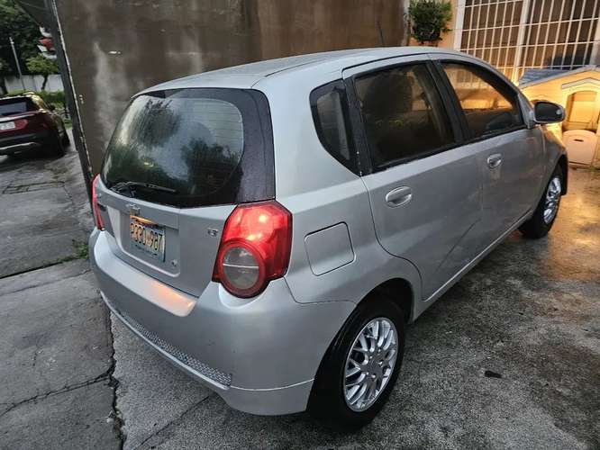 $2850 neg. CHEVROLET AVEO 5  2009 Automático  - Imagen 3
